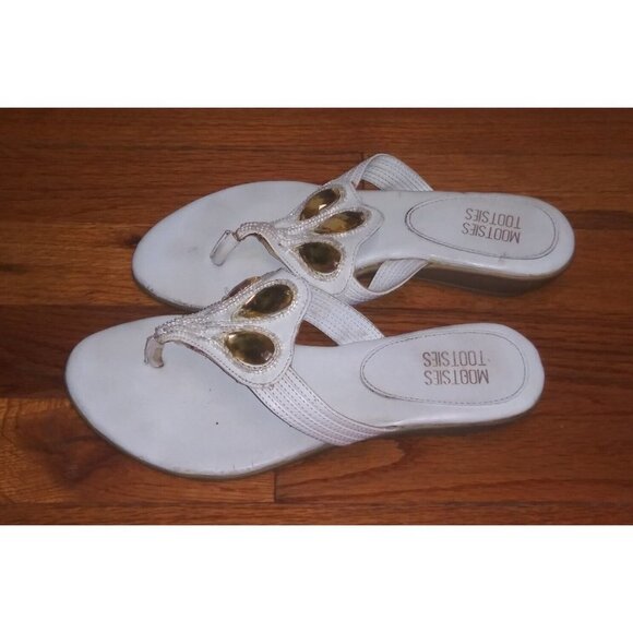Mootsies Tootsies Sandals Thong Style white 7M yellow rhinestones Pretty wedges - Picture 2 of 7